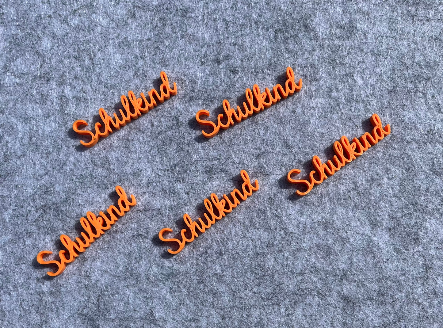 Schriftzug Schulkind aus dem 3D Drucker